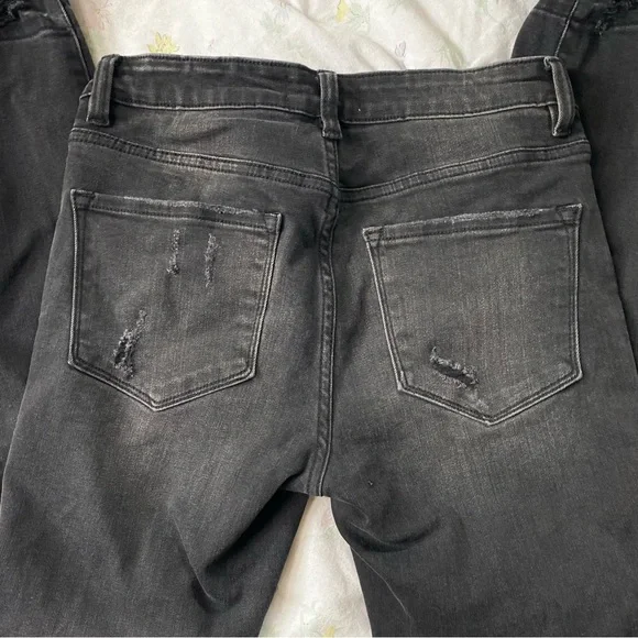 Vervet Los Angeles Black Distressed Raw Hem Skinny Jeans - Picture 15 of 17